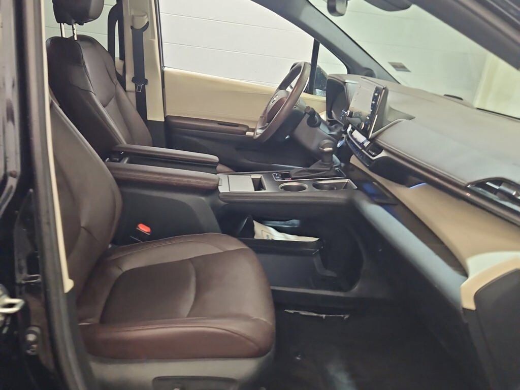 Certified 2023 Toyota Sienna Platinum Minivan/Van