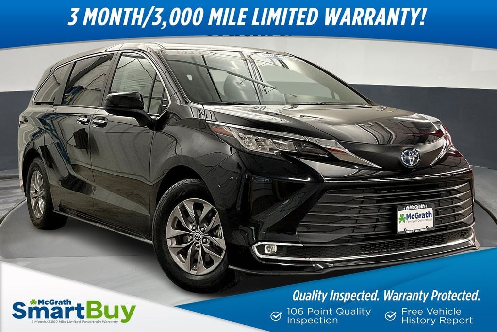 Used 2023 Toyota Sienna XLE Minivan/Van