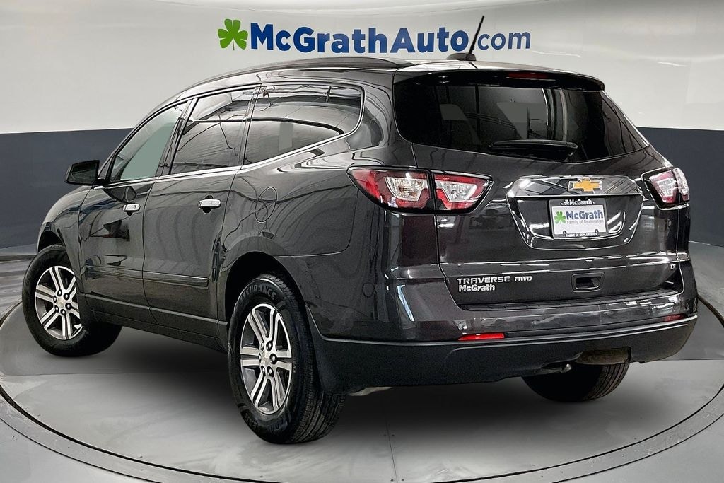 Used 2017 Chevrolet Traverse 2LT SUV