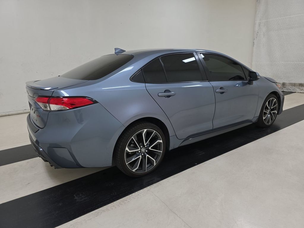 2021 Toyota Corolla SE photo 3