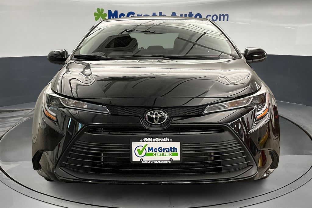 2024 Toyota Corolla LE photo 3