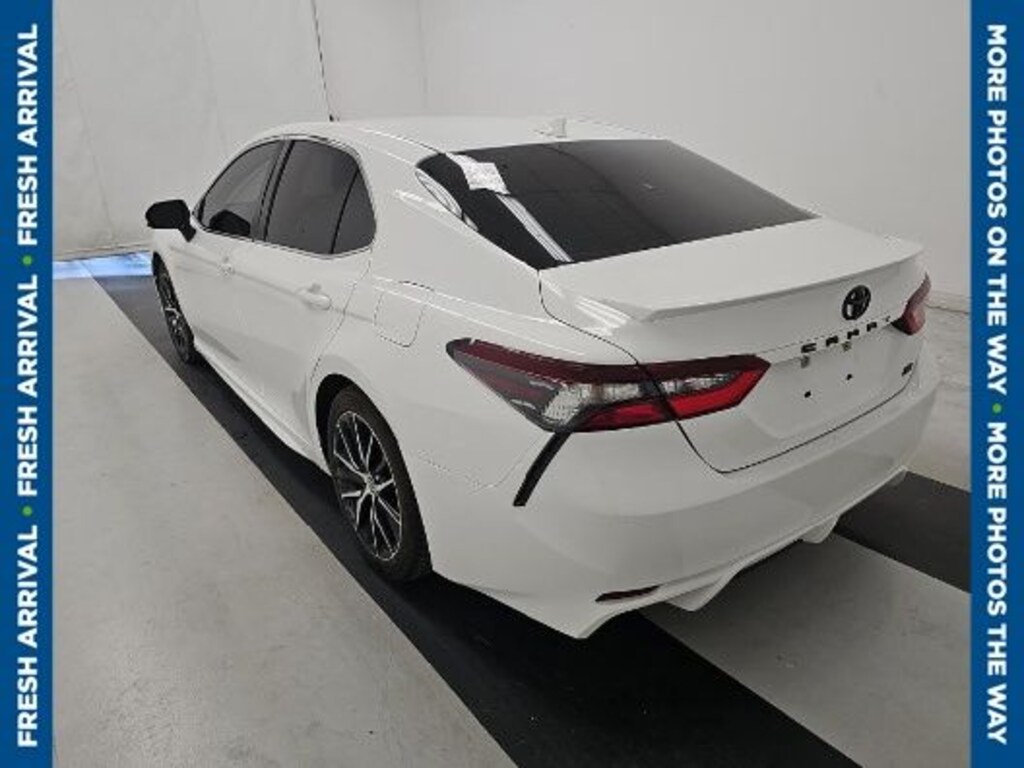 Used 2021 Toyota Camry SE Sedan