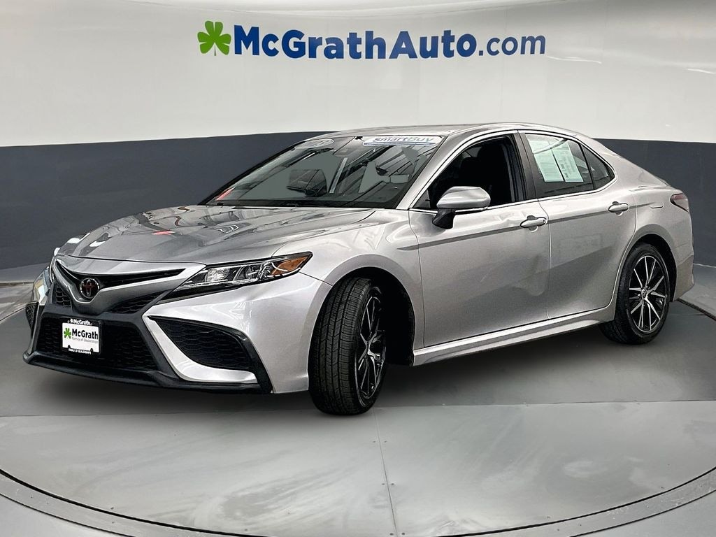Used 2023 Toyota Camry SE Sedan