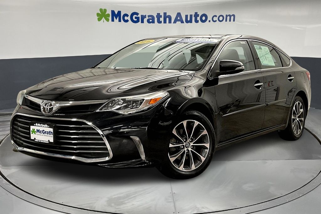 2016 Toyota Avalon XLE Premium photo 2