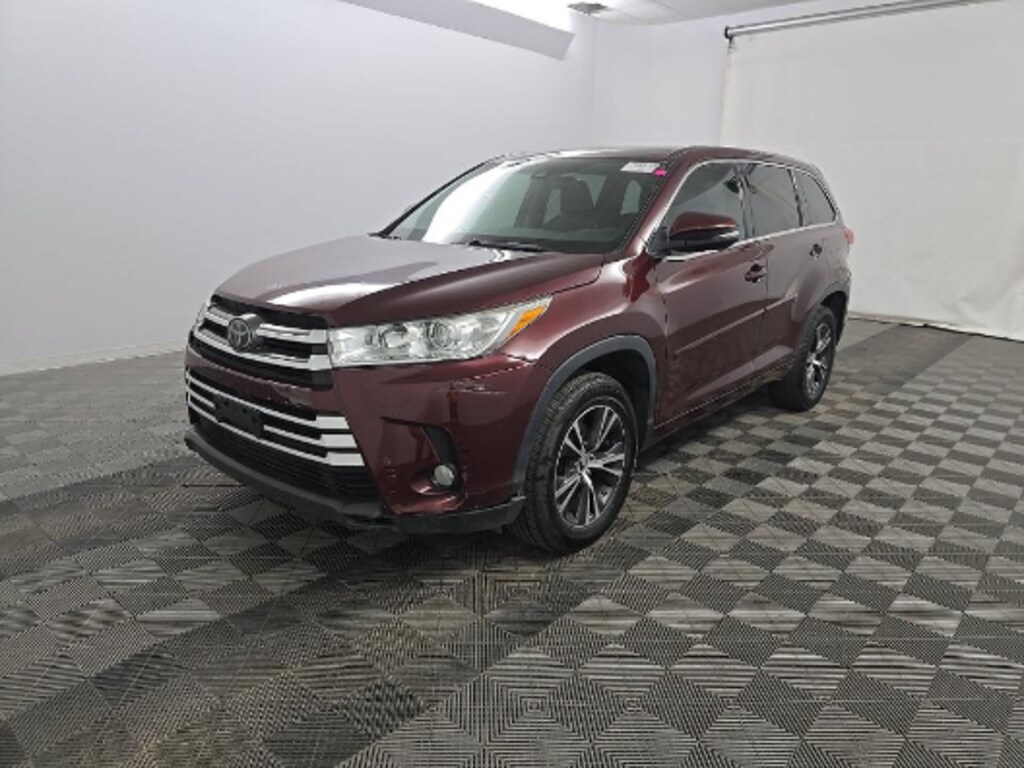 Used 2018 Toyota Highlander LE Plus SUV