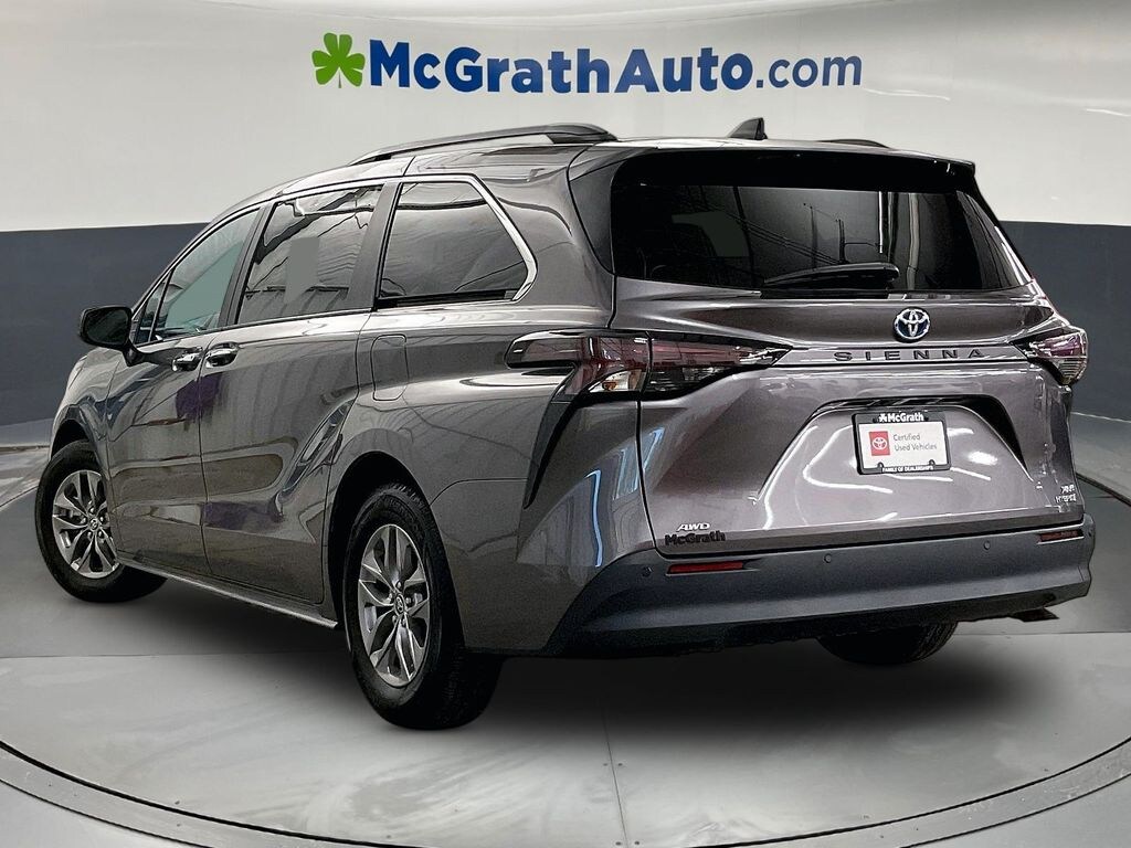 Certified 2023 Toyota Sienna XLE Minivan/Van