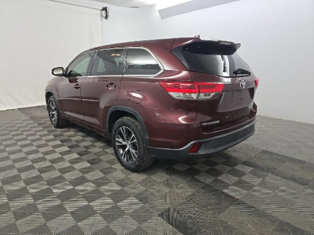 Used 2018 Toyota Highlander LE Plus SUV