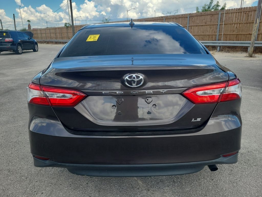 2019 Toyota Camry LE photo 3