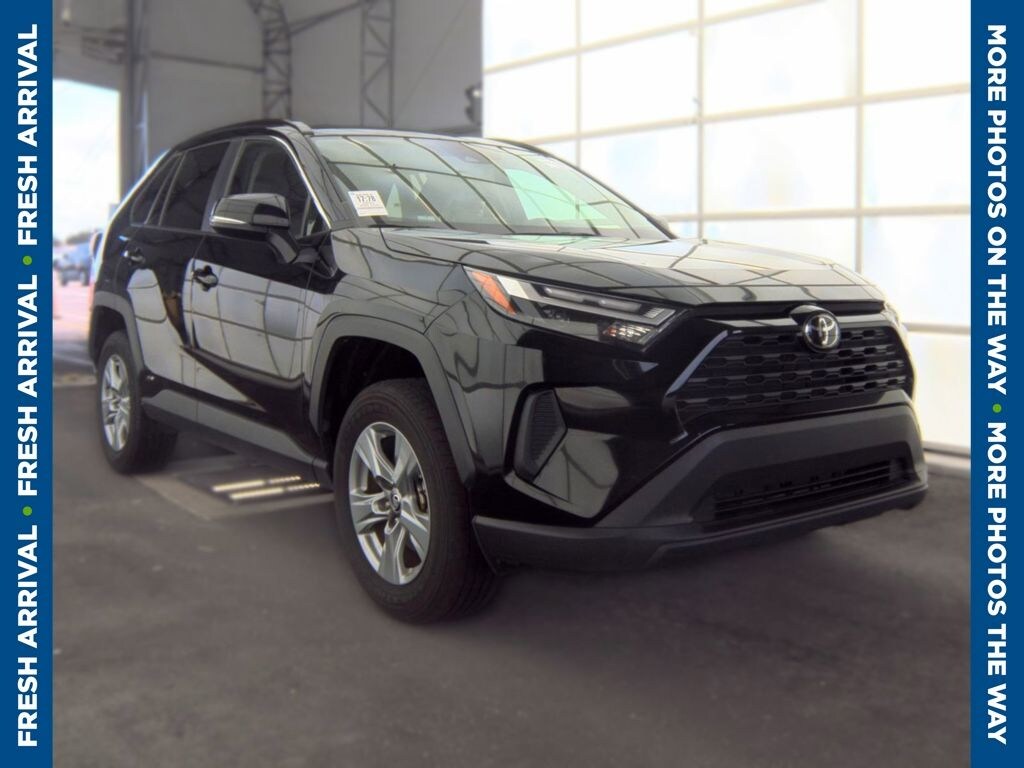 Used 2025 Toyota RAV4 Hybrid XLE SUV