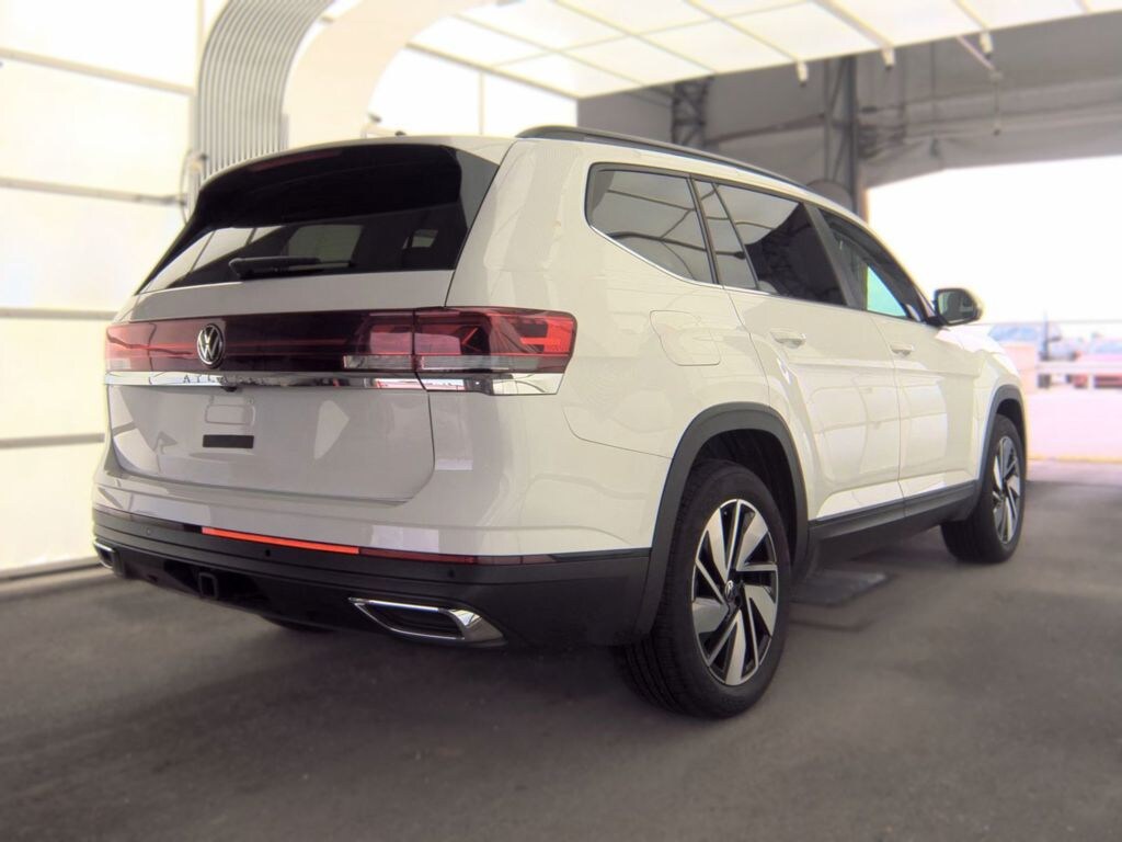 Certified 2025 Volkswagen Atlas 2.0T SE w/Technology SUV
