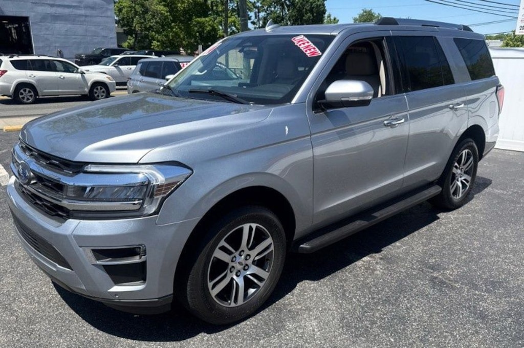 Used 2024 Ford Expedition Limited SUV