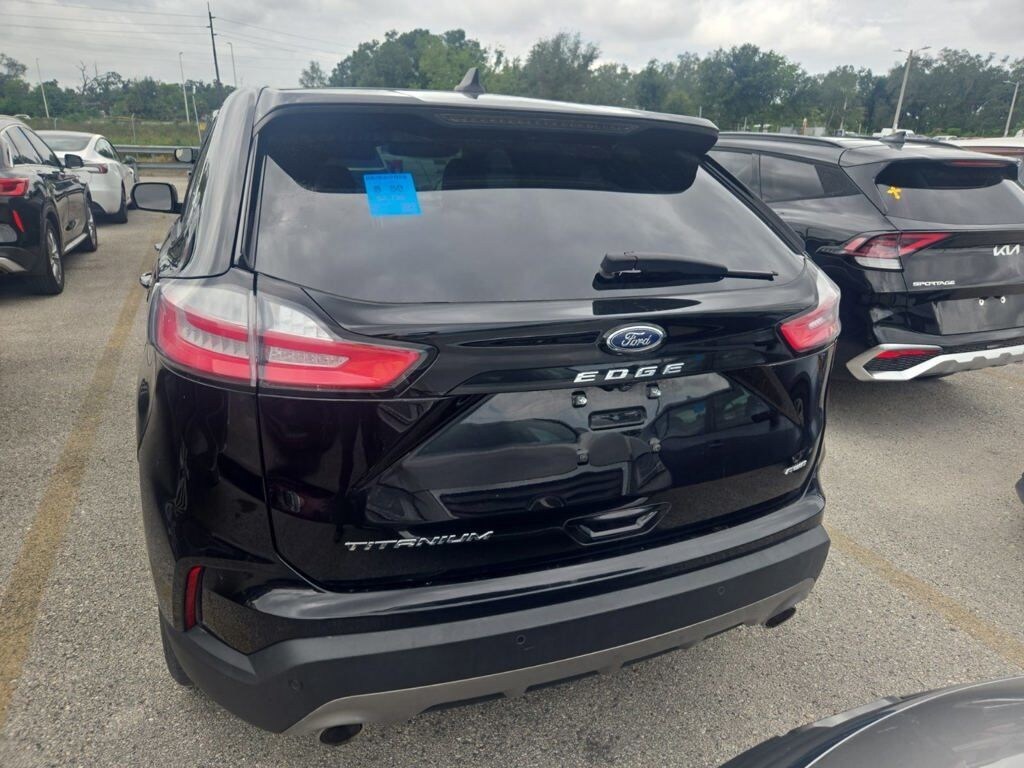 Certified 2022 Ford Edge Titanium SUV