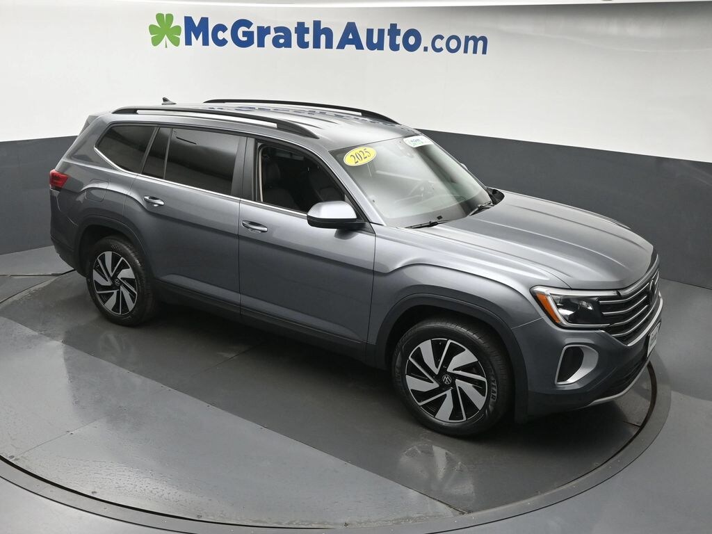 Certified 2025 Volkswagen Atlas 2.0T SE w/Technology SUV