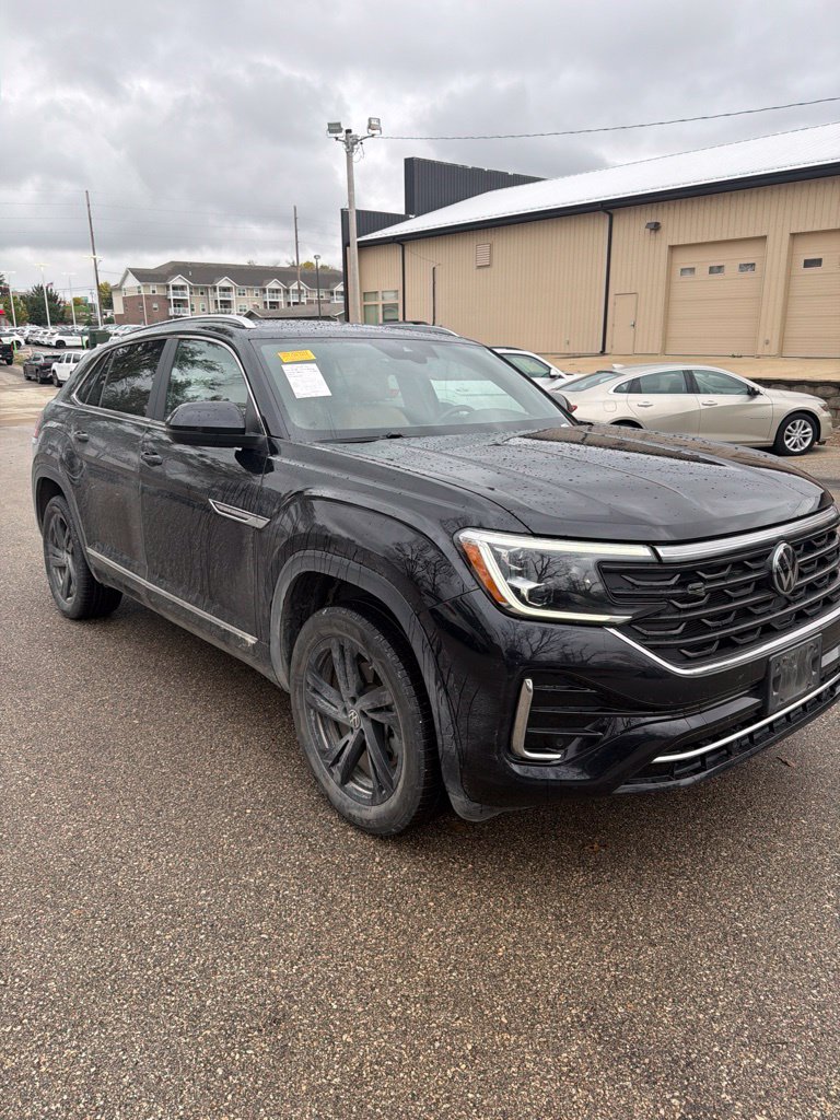 Used 2024 Volkswagen Atlas Cross Sport 2.0T SEL R-Line SUV