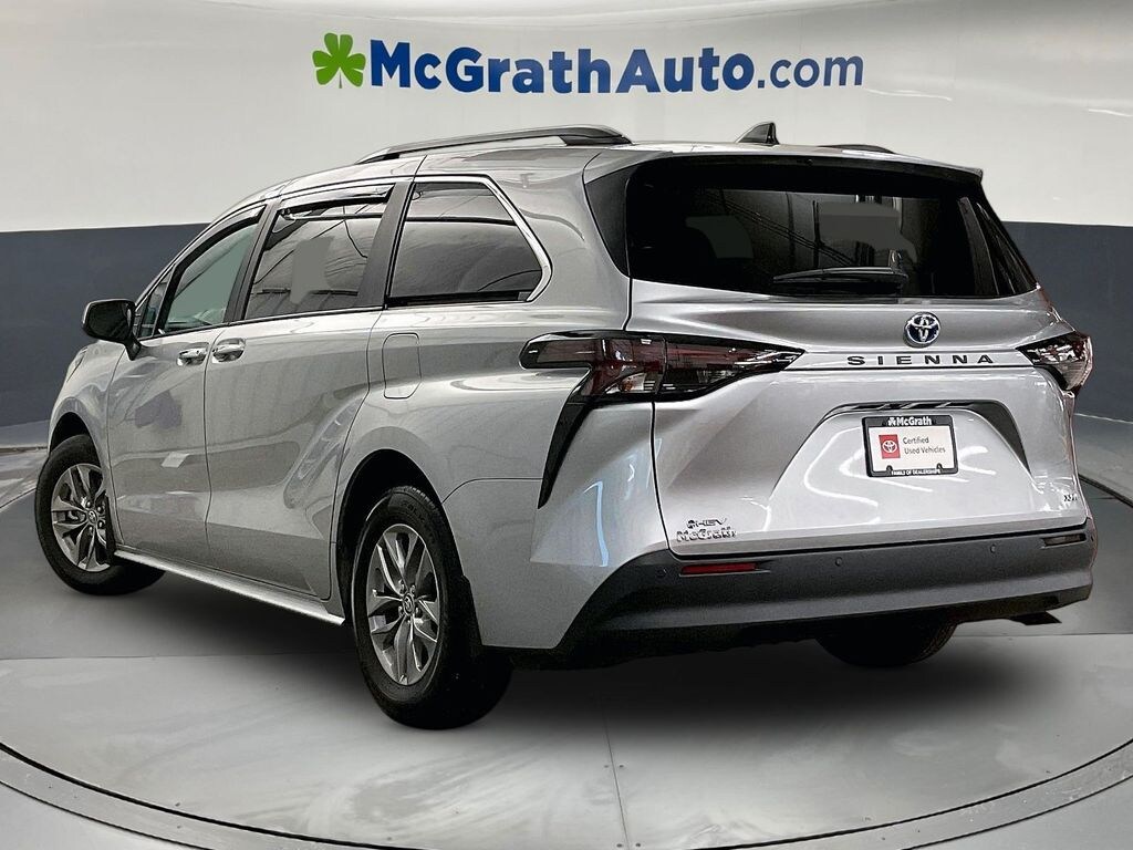 Certified 2025 Toyota Sienna XLE Minivan/Van