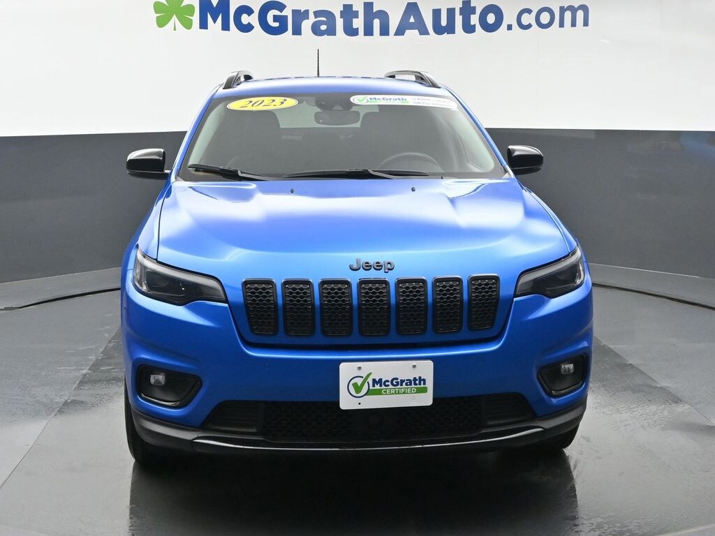 Certified 2023 Jeep Cherokee Altitude SUV