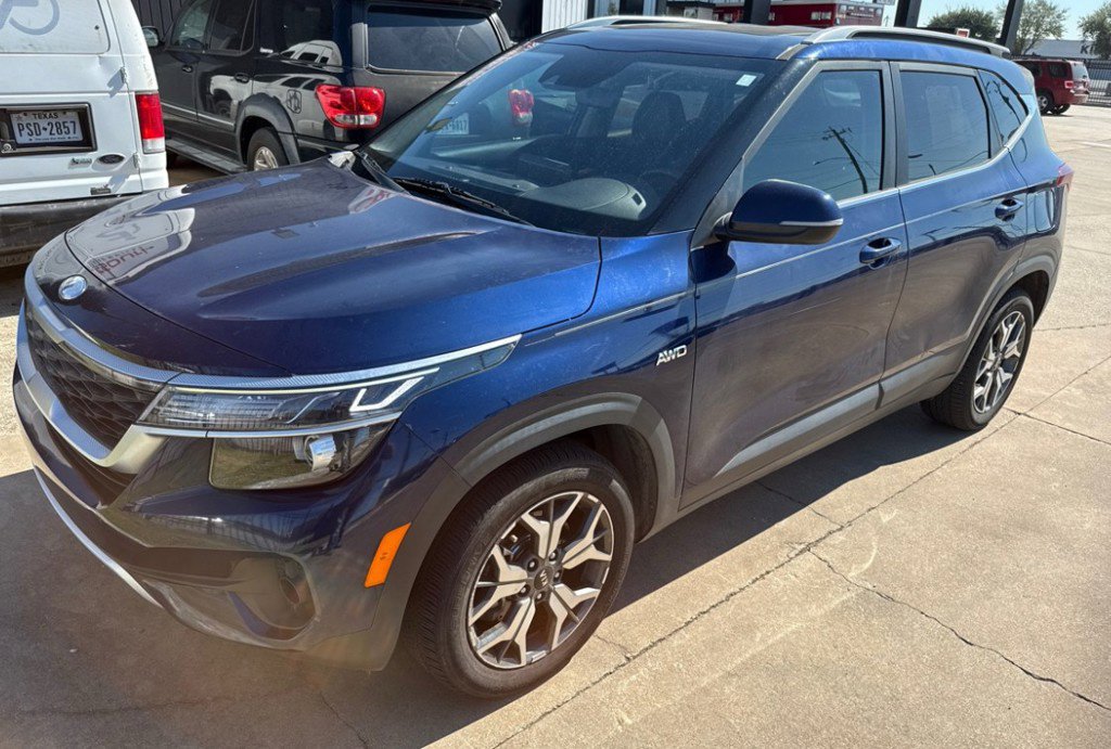 Used 2021 Kia Seltos EX SUV
