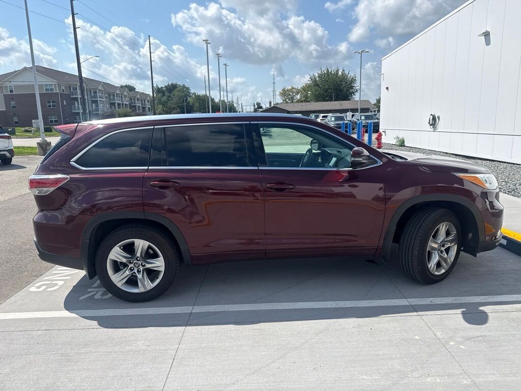 Used 2016 Toyota Highlander Limited SUV