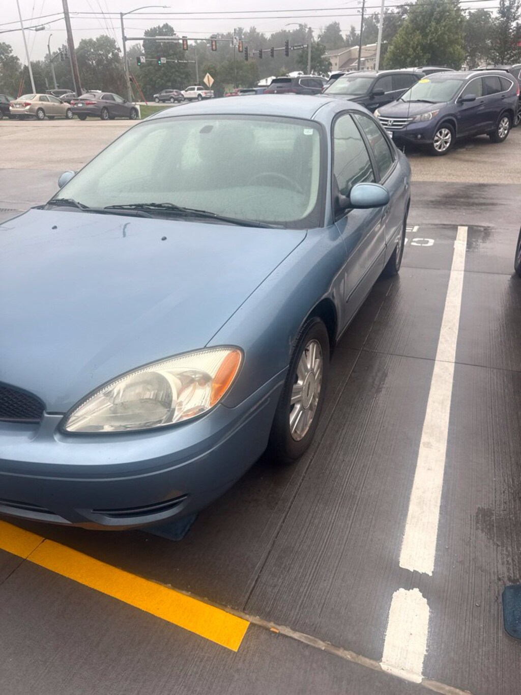 Used 2005 Ford Taurus SEL Sedan