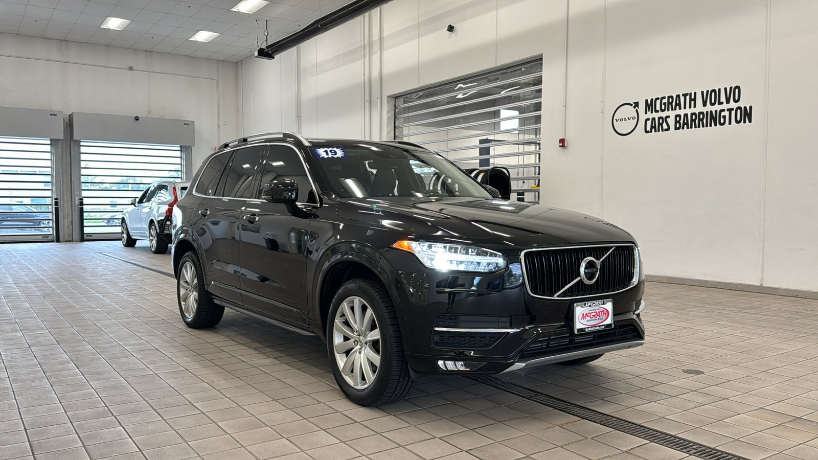 Used 2019 Volvo XC90 Momentum with VIN YV4A22PK7K1490206 for sale in Barrington, IL