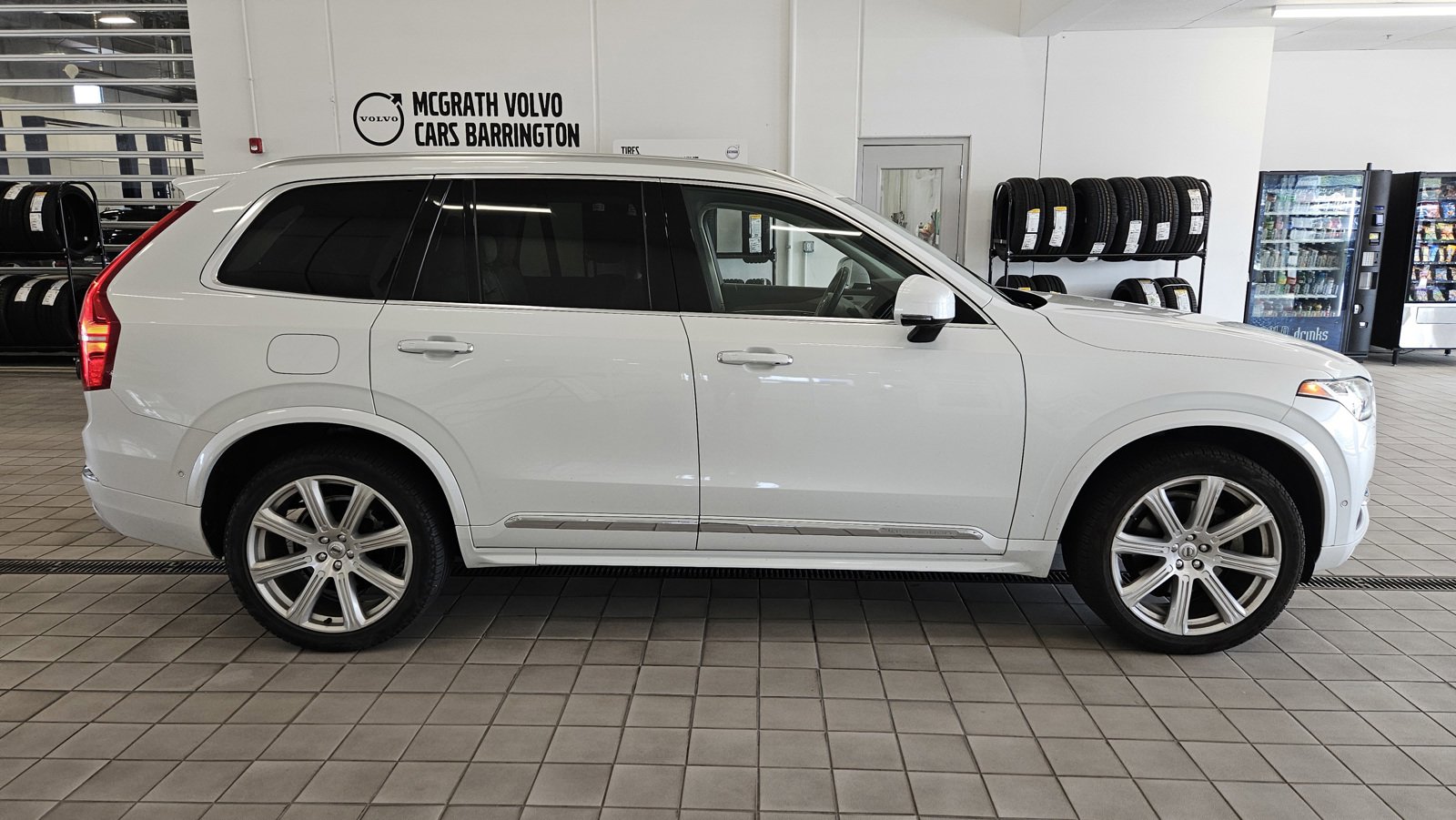 Used 2019 Volvo XC90 Inscription with VIN YV4A22PL2K1491966 for sale in Barrington, IL