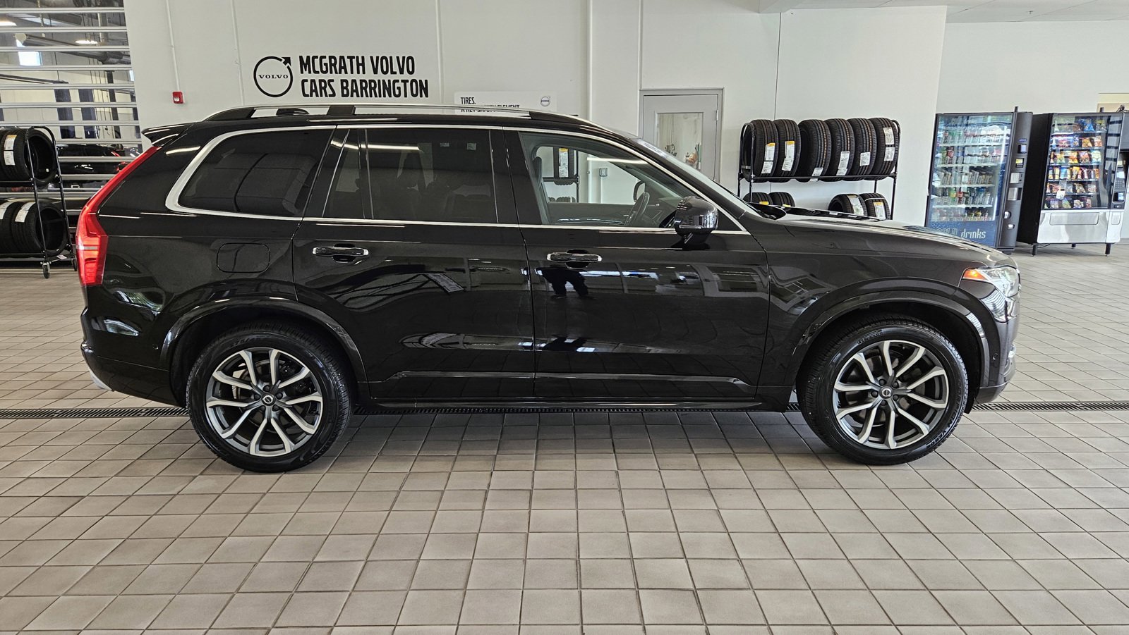 Used 2019 Volvo XC90 Momentum with VIN YV4A22PK9K1446885 for sale in Barrington, IL