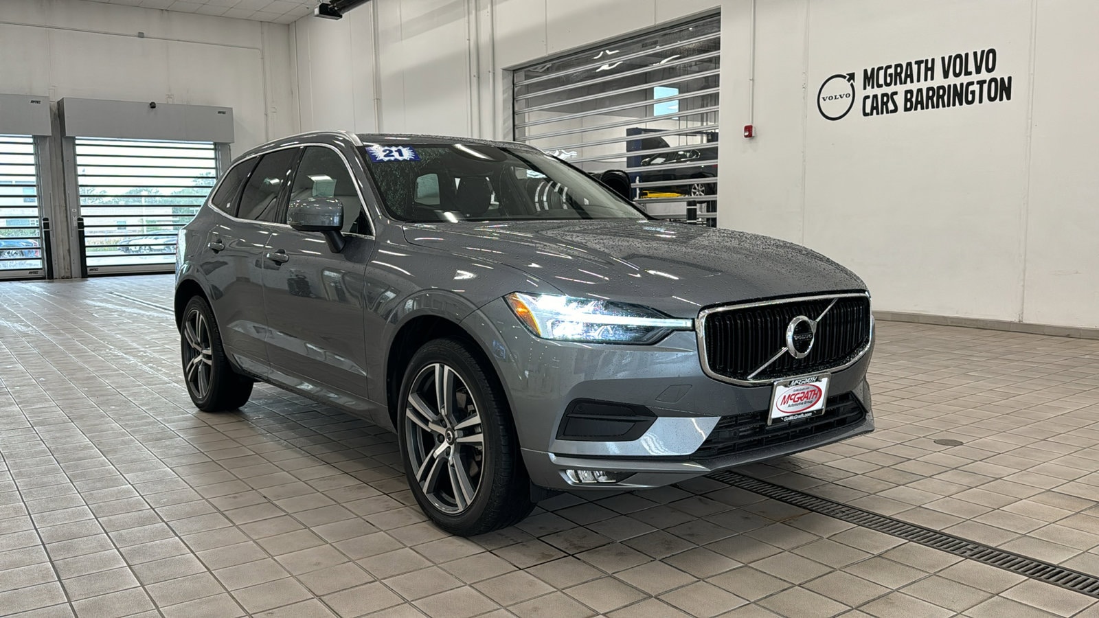 Used 2021 Volvo XC60 Momentum with VIN YV4102RKXM1875183 for sale in Barrington, IL