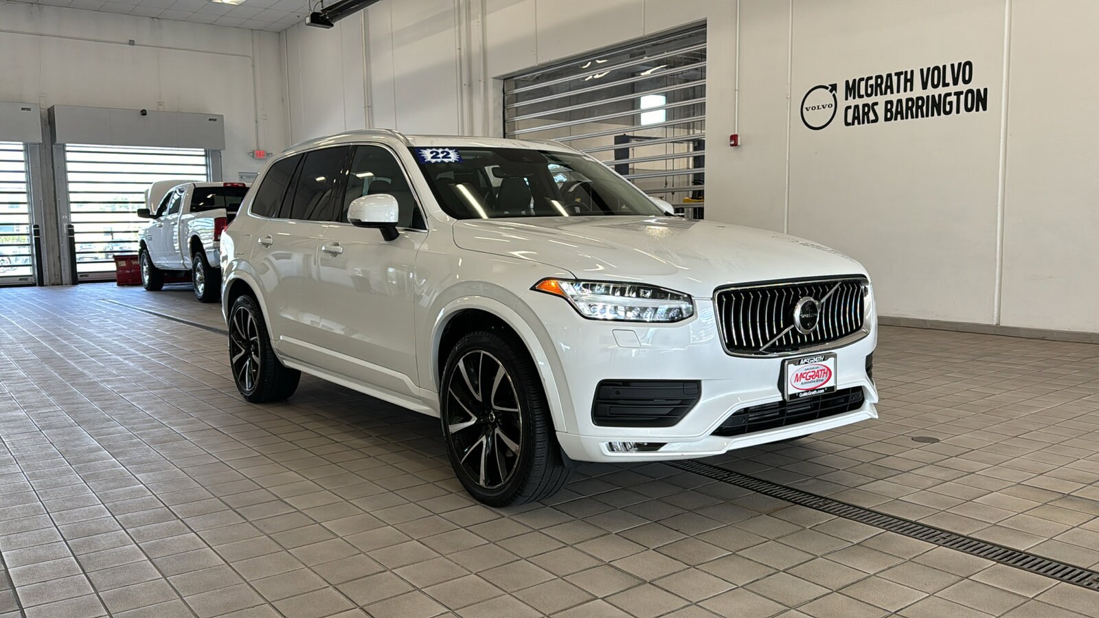 Certified 2022 Volvo XC90 Momentum with VIN YV4A221K9N1811594 for sale in Barrington, IL