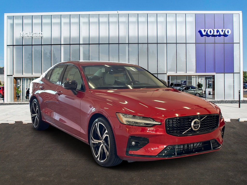 New 2024 Volvo S60 B5 Plus Dark Sedan For Sale/Lease Barrington, IL