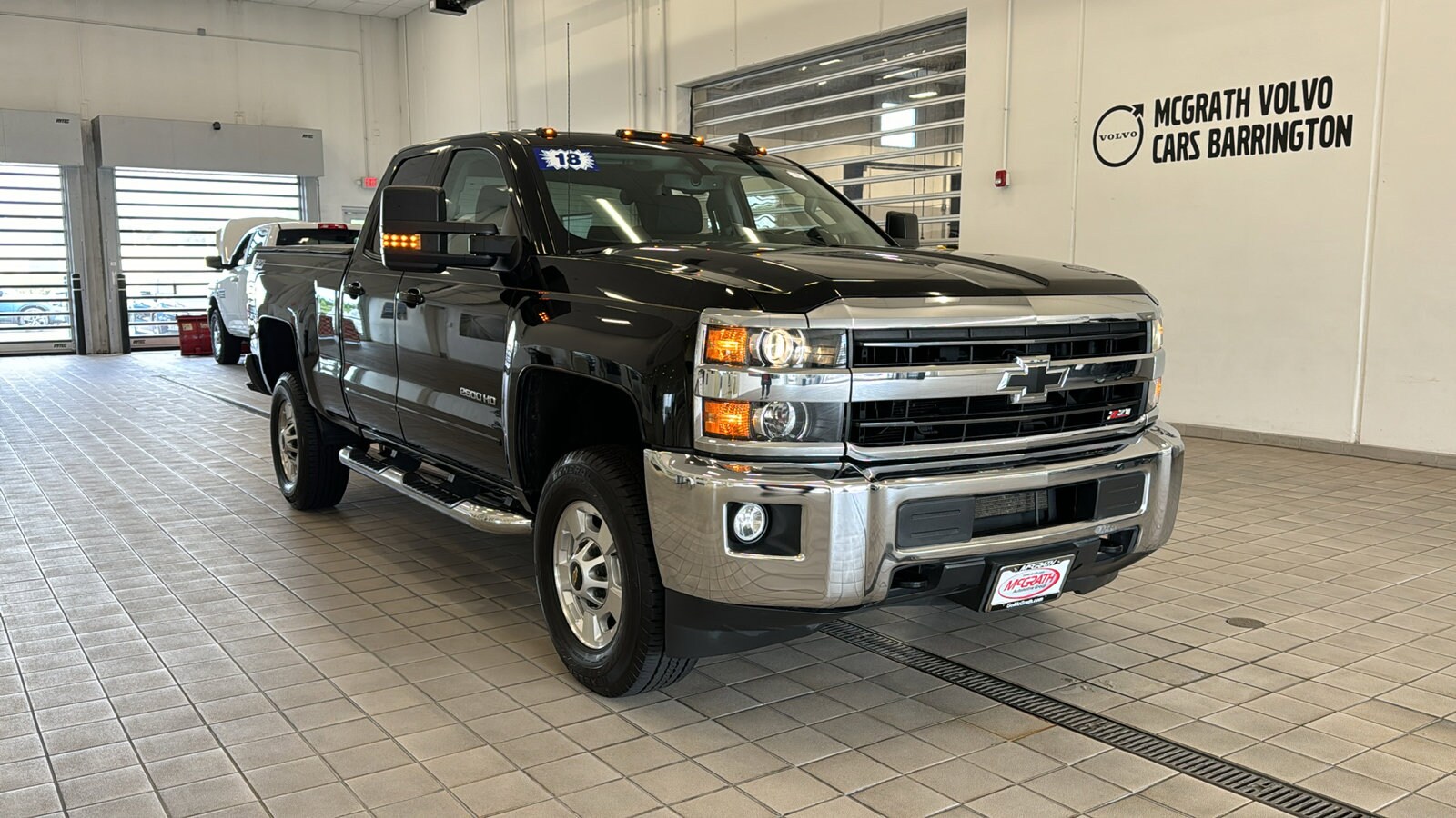 Used 2018 Chevrolet Silverado 2500HD LT with VIN 1GC2KVEG6JZ240334 for sale in Barrington, IL