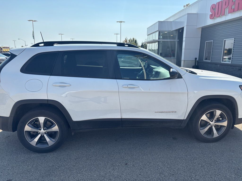 2022 Jeep Cherokee Limited photo 3