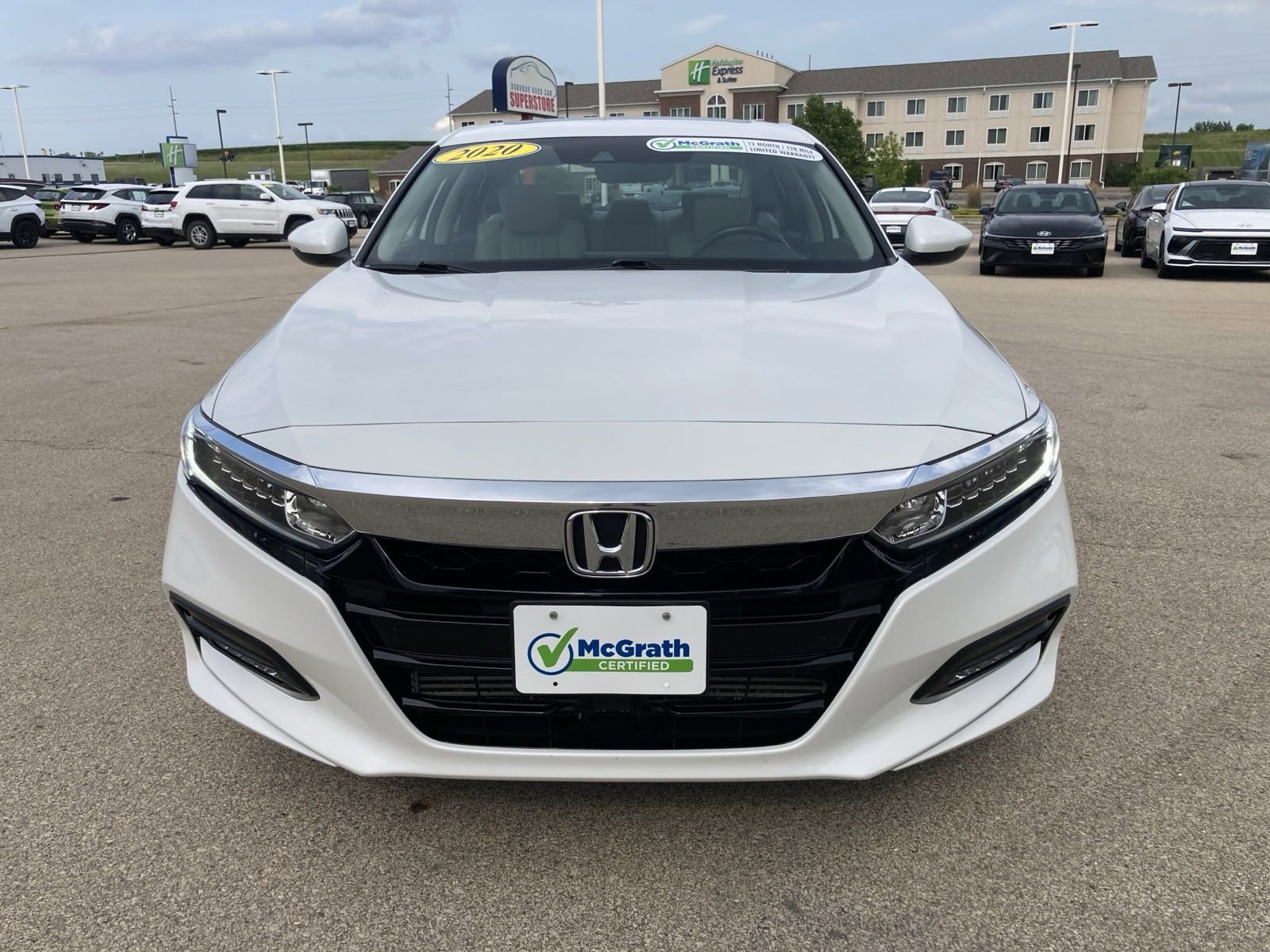 Used 2020 Honda Accord EX-L with VIN 1HGCV1F54LA005600 for sale in Dubuque, IA