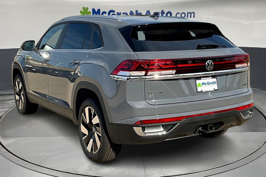 2026 Volkswagen Atlas Cross Sport SE Technology photo 3