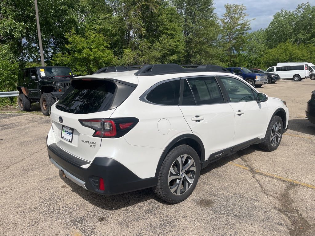 2021 Subaru Outback Limited XT photo 2