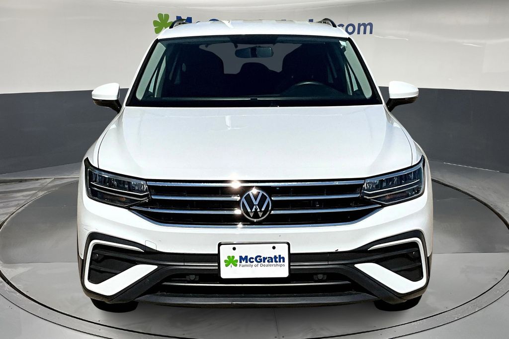 2022 Volkswagen Tiguan S photo 2