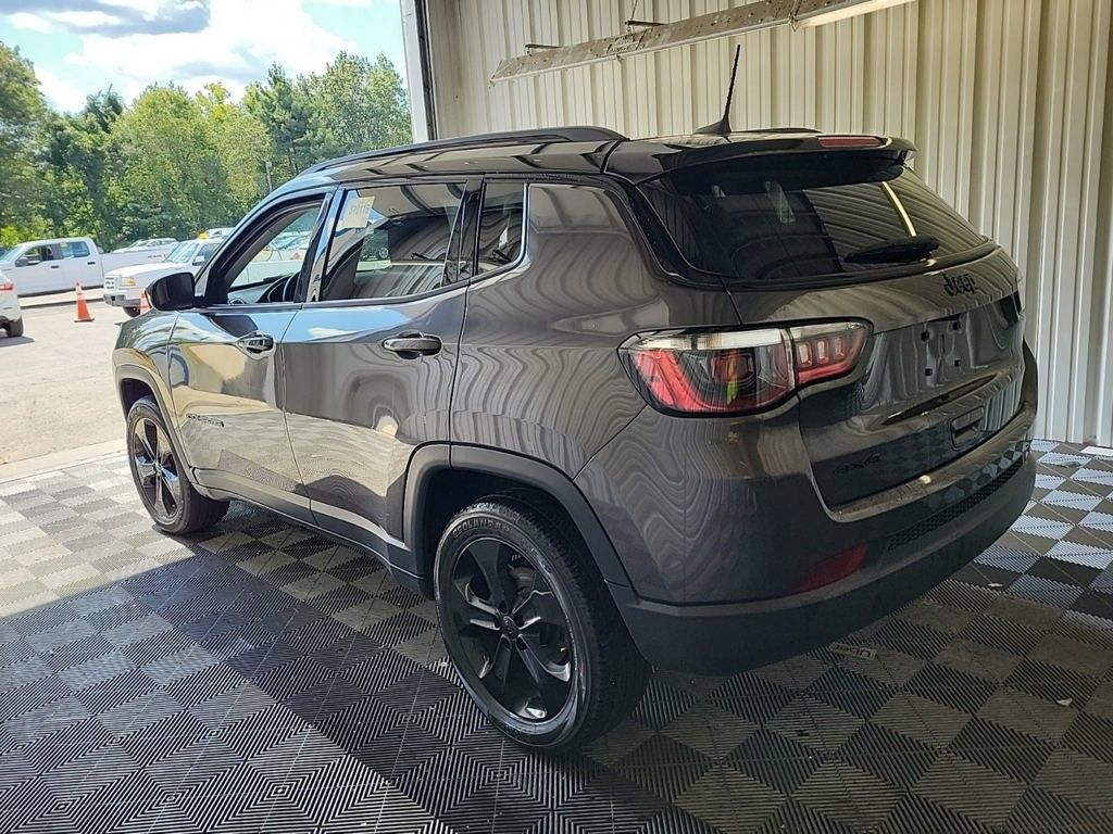 2021 Jeep Compass Latitude Altitude photo 2