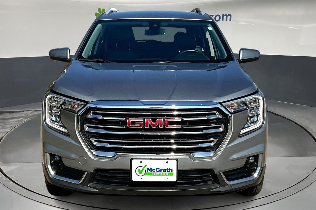 2024 Gmc Terrain SLT photo 2