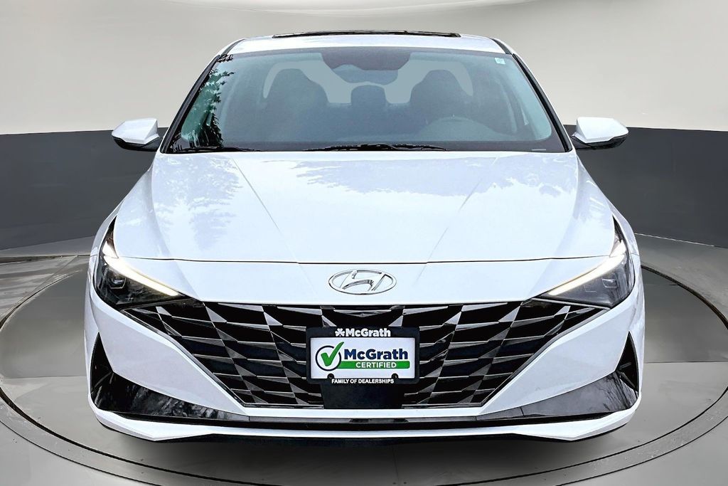2023 Hyundai Elantra Limited photo 2