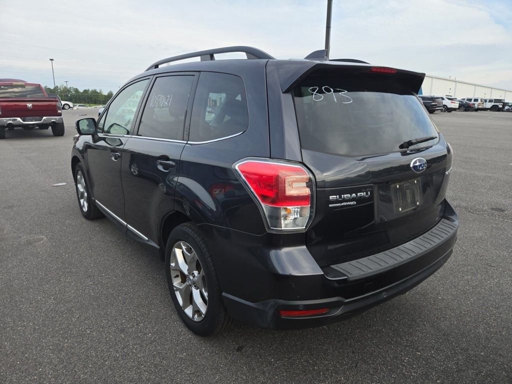 2018 Subaru Forester 2.5i Touring photo 2