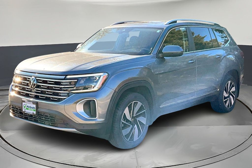 2024 Volkswagen Atlas SEL photo 3