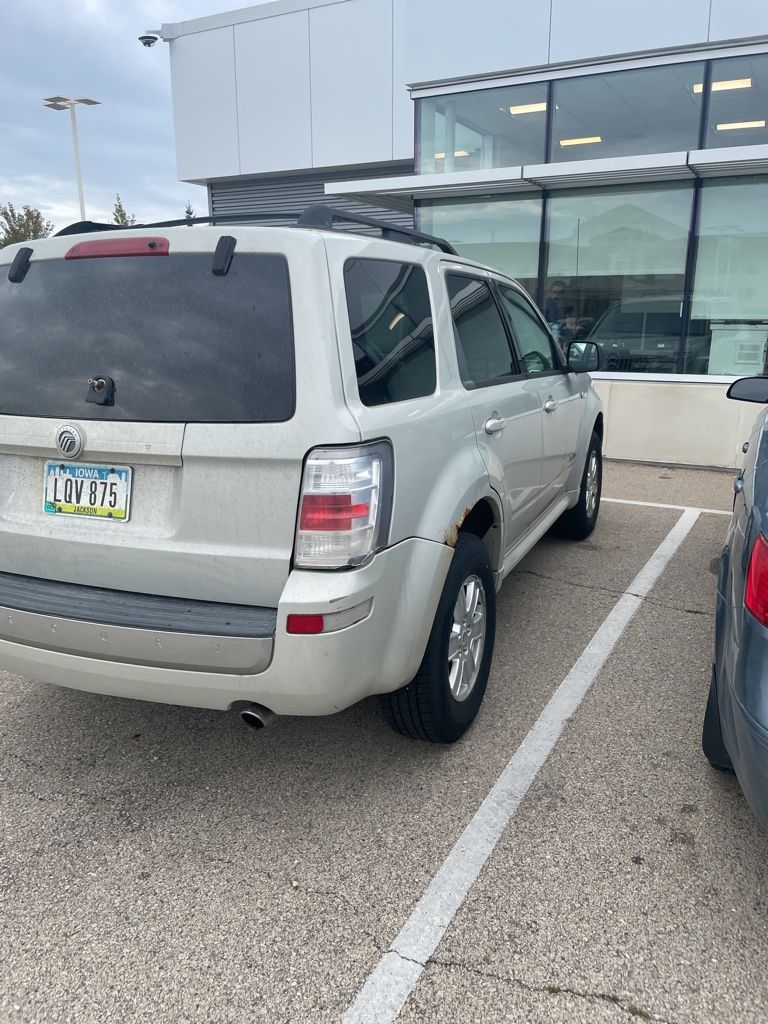 2008 Mercury Mariner Luxury photo 2