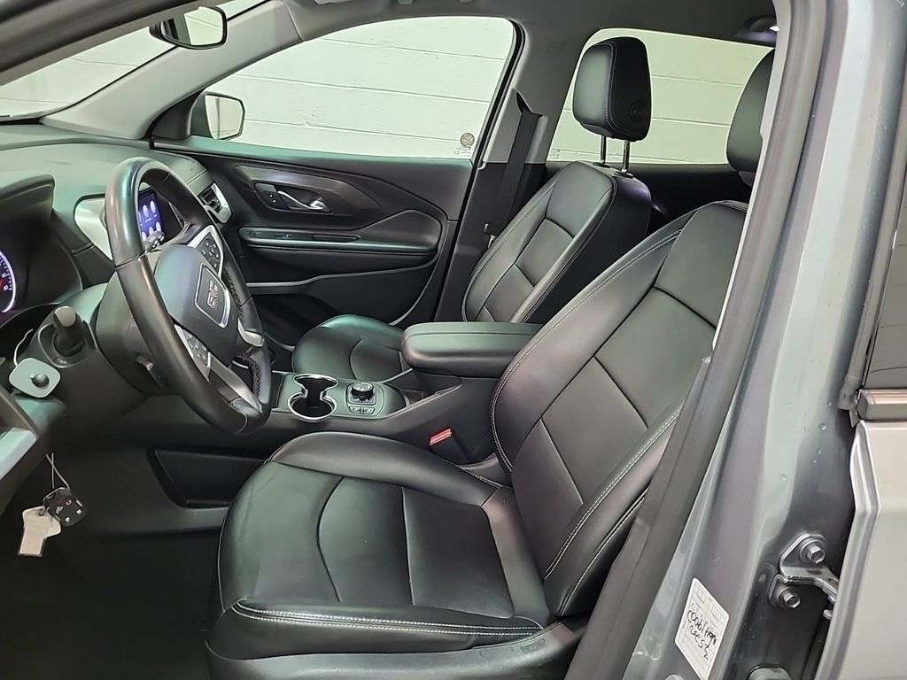 2024 Gmc Terrain SLT photo 3