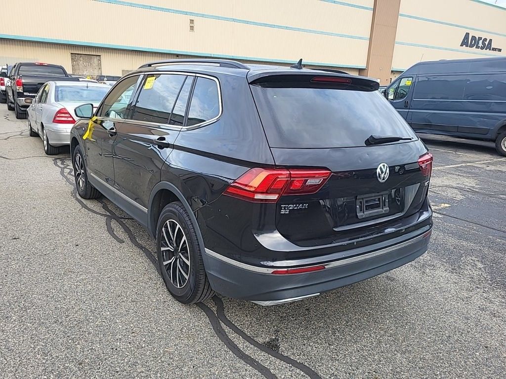 2021 Volkswagen Tiguan SE photo 3