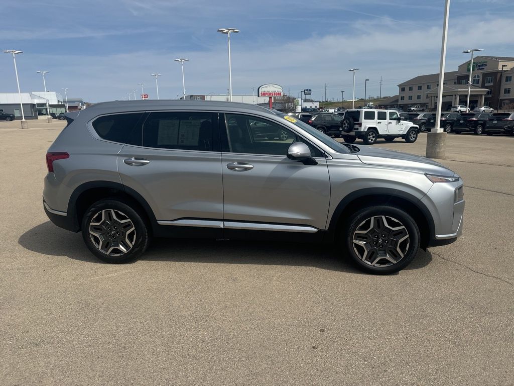 Used 2022 Hyundai Santa Fe Limited with VIN 5NMS4DAL8NH416172 for sale in Dubuque, IA