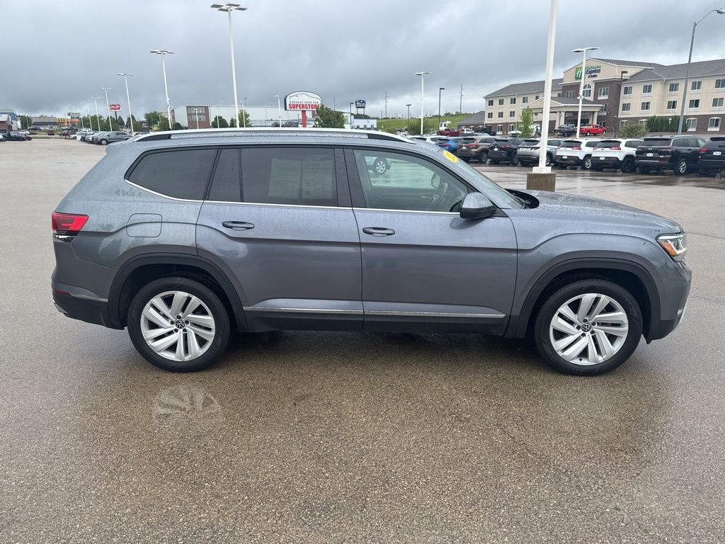 Used 2021 Volkswagen Atlas SEL with VIN 1V2BR2CA3MC531100 for sale in Dubuque, IA