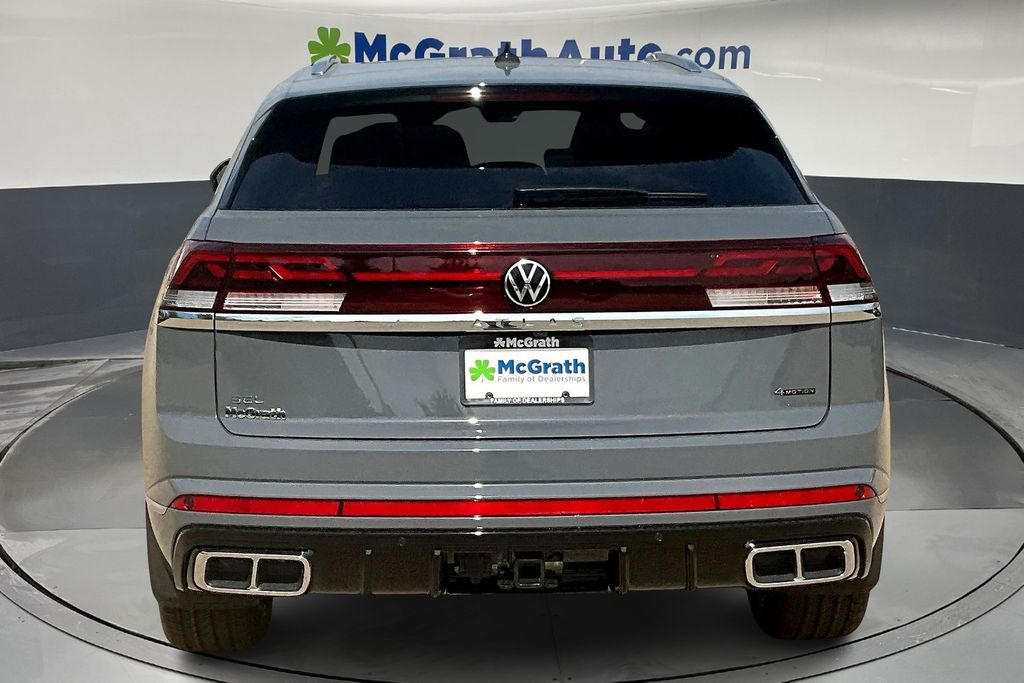 2026 Volkswagen Atlas Cross Sport SEL Premium R-Line photo 4