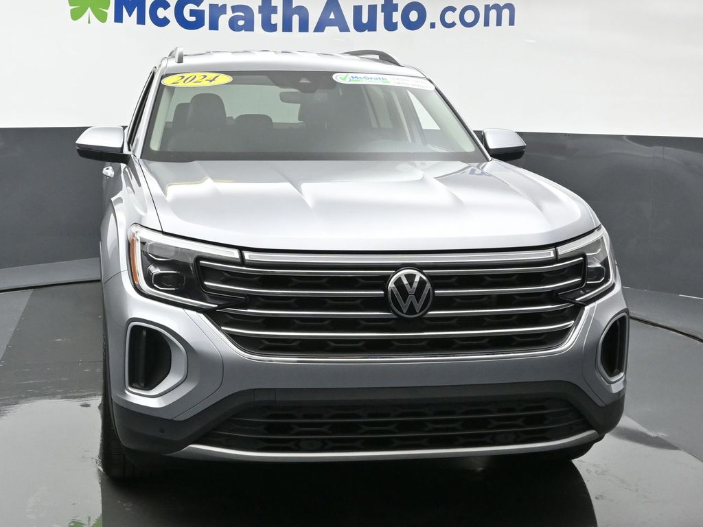 2024 Volkswagen Atlas SE Technology photo 3