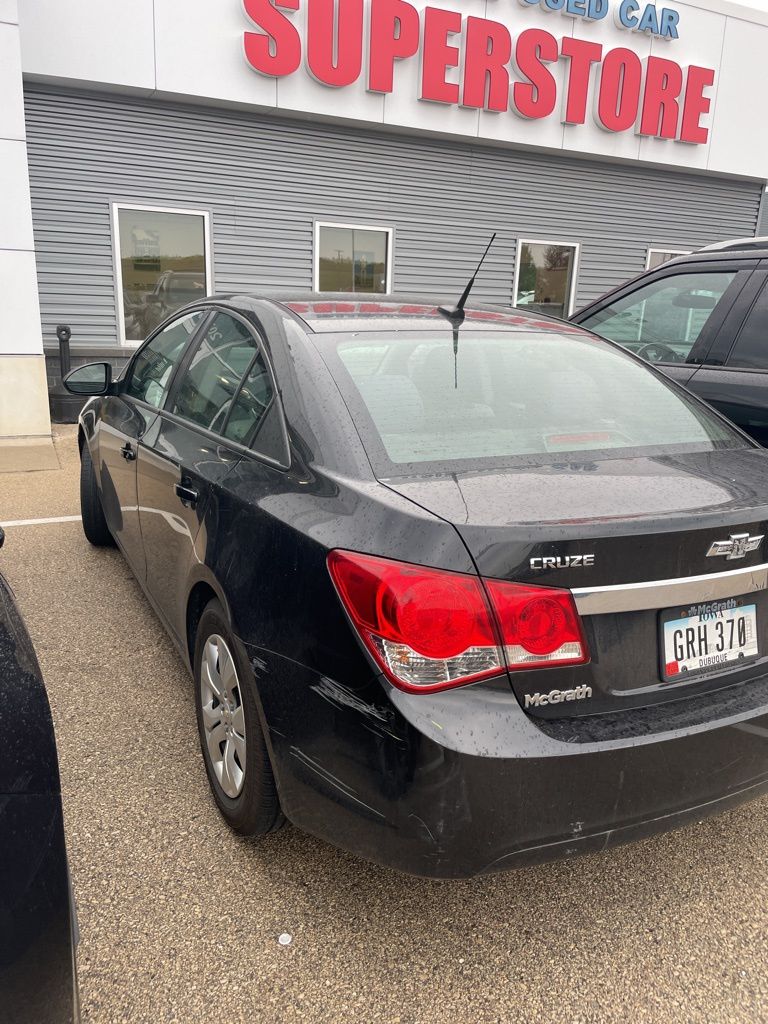 2014 Chevrolet Cruze LS photo 4