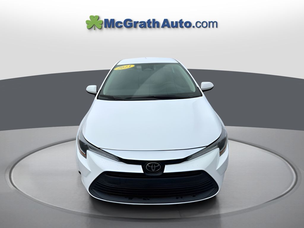 2023 Toyota Corolla LE photo 2