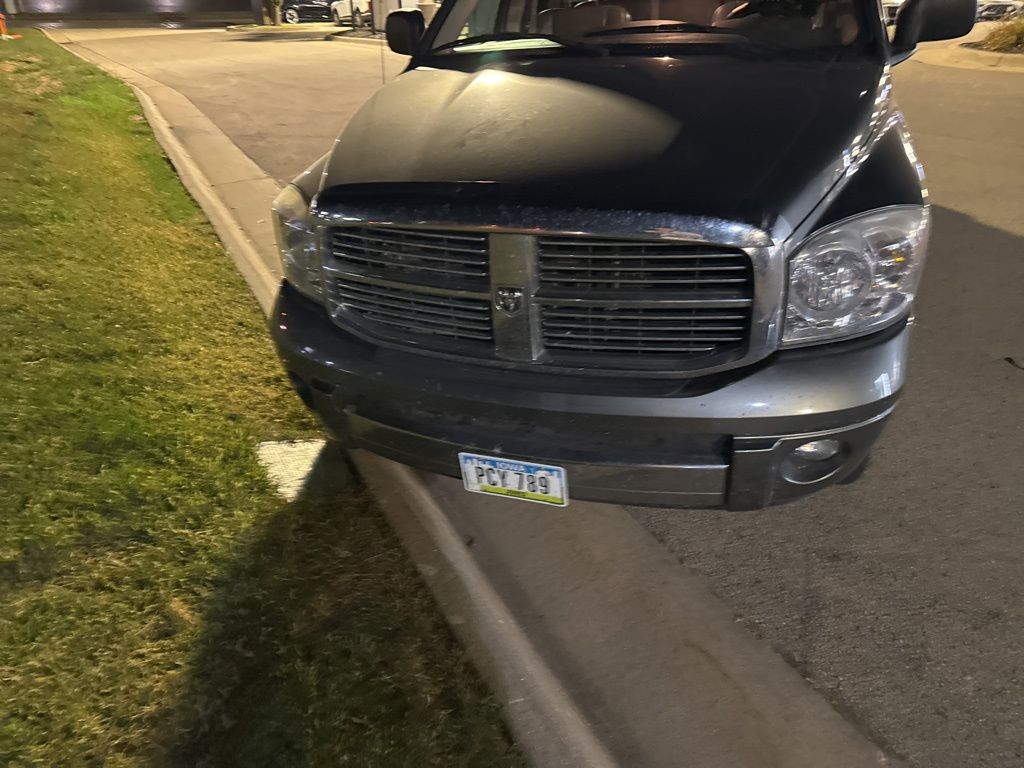 2008 Dodge Ram Laramie photo 2